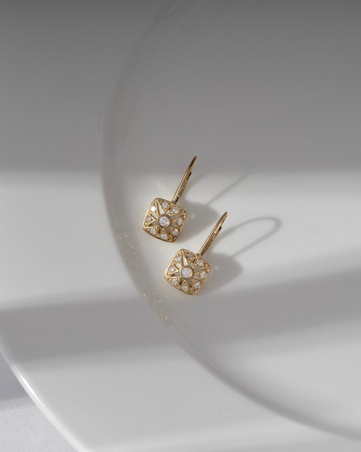 Marilyn Monroe Vintage Square Leverback Earrings