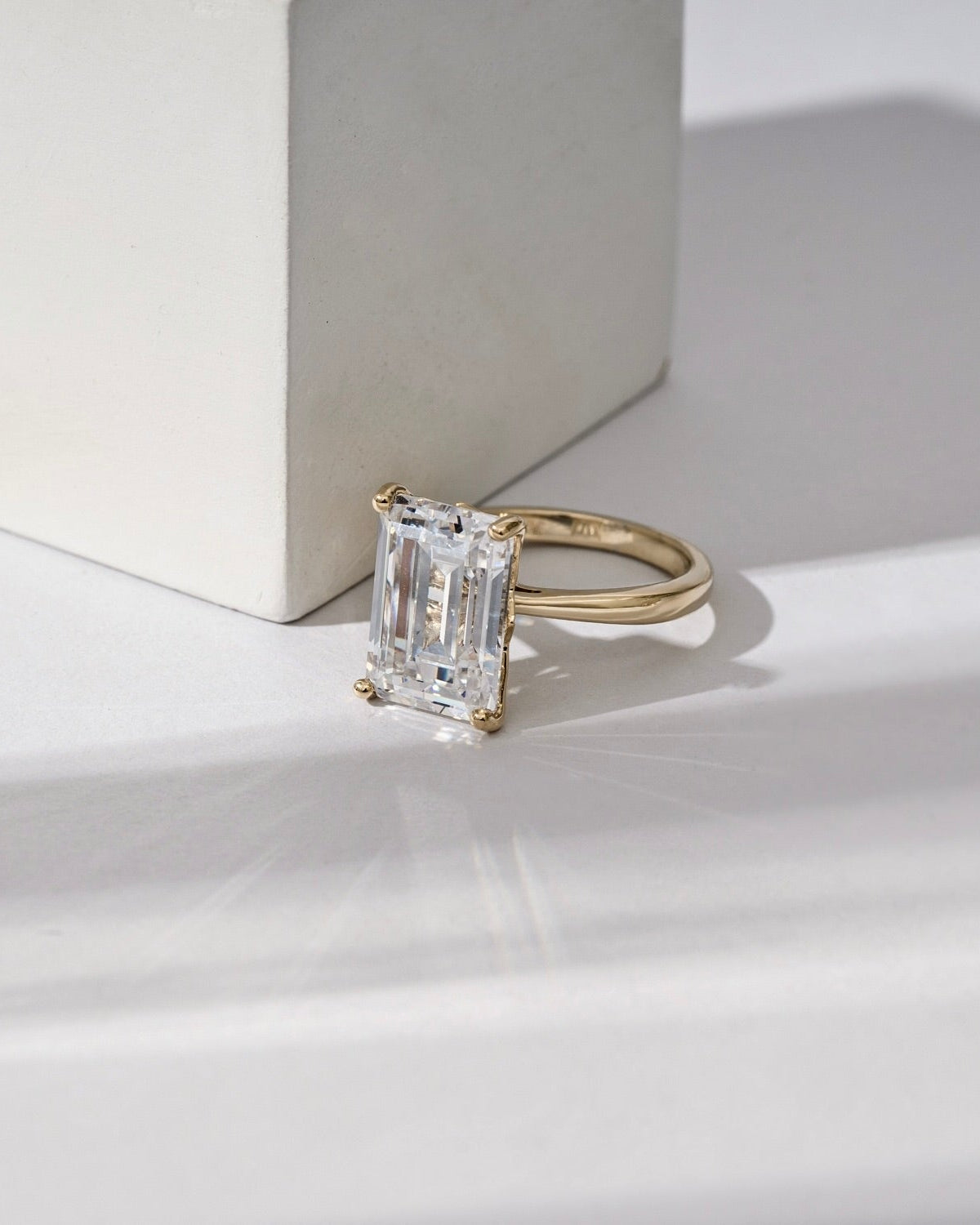 Marilyn Monroe Solitaire Ring