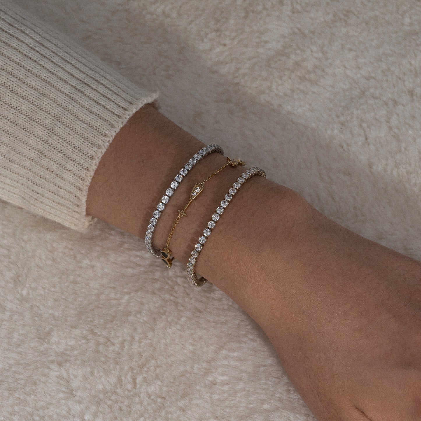 Marilyn Monroe Motif Station Bracelet