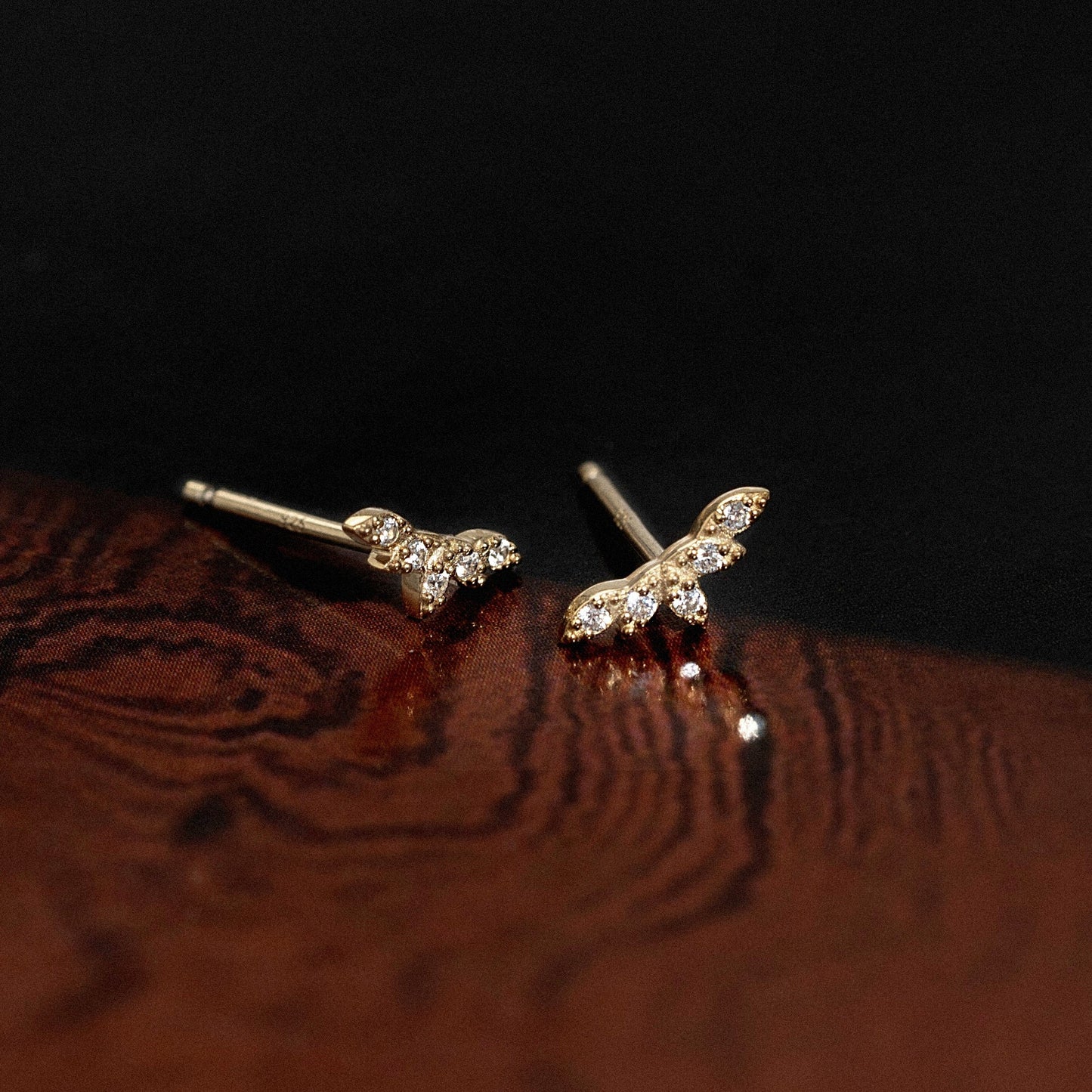 Marilyn Monroe Leaf Earrings
