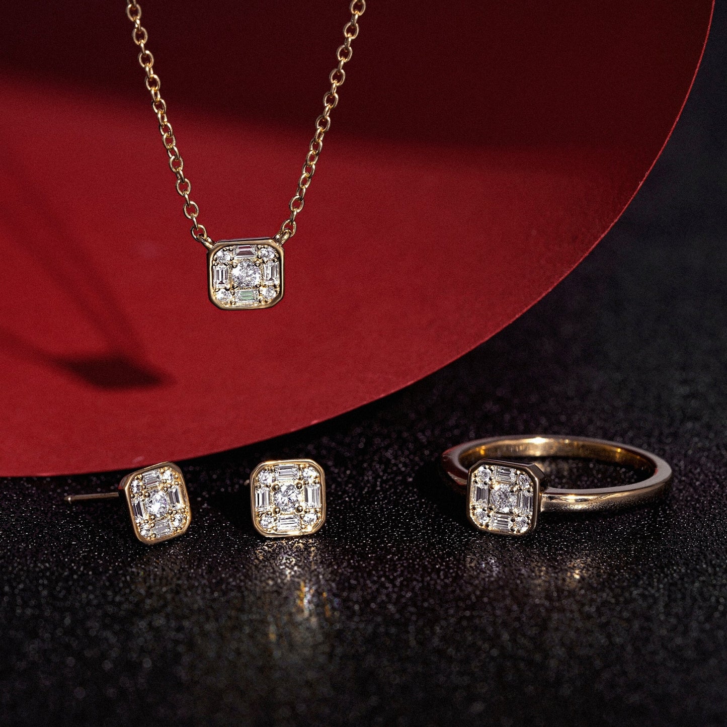 Marilyn Monroe Cluster Square Necklace