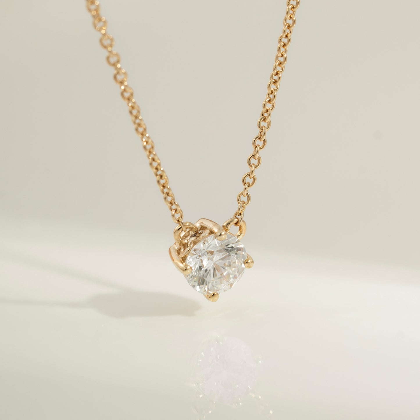 DIAMONBLISS Yellow-tone Brass Round cut Solitiare Pendant Necklace| Embellished with Swarovski® Zirconia| 1 cttw