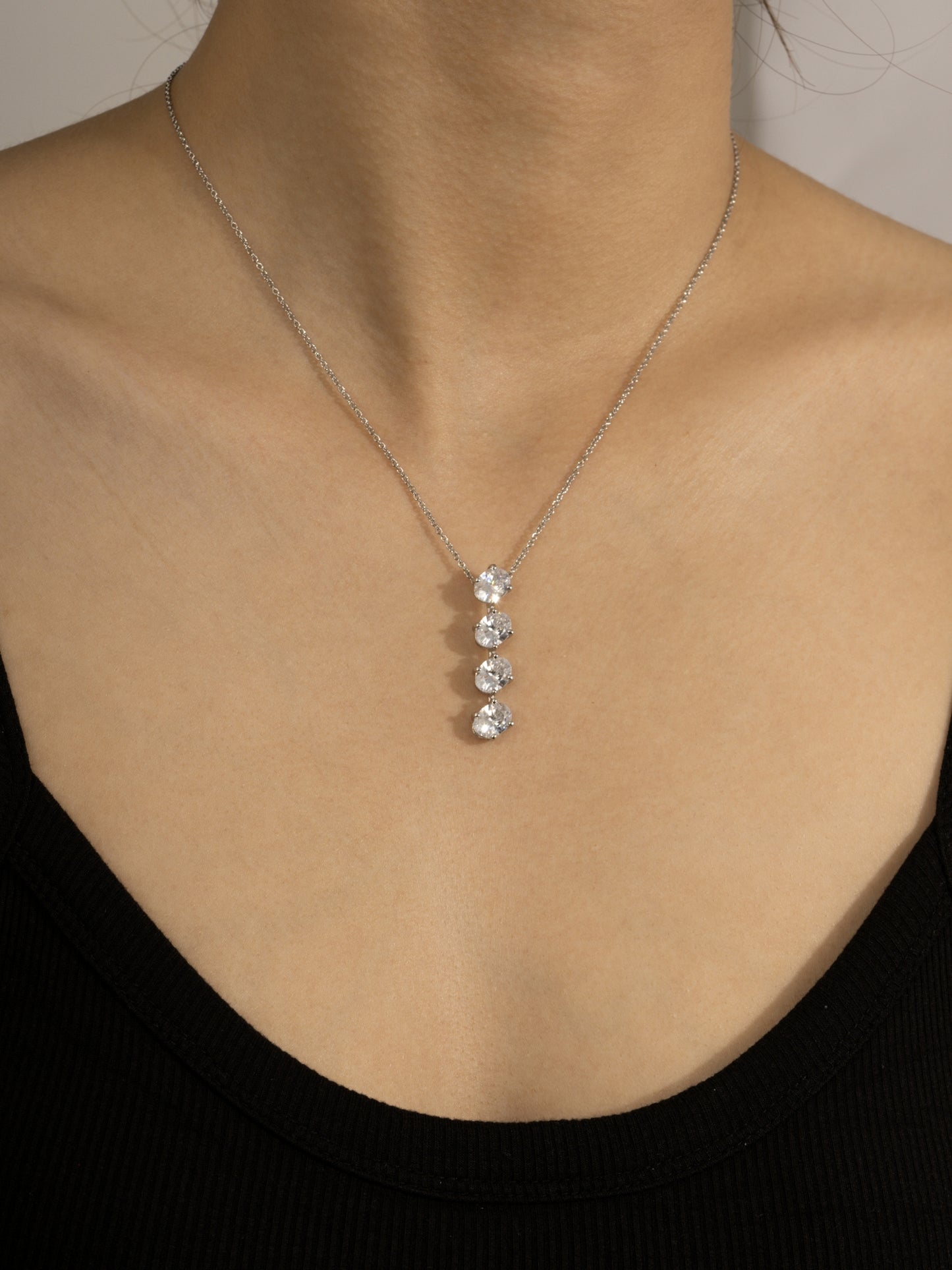 DIAMONBLISS Silver-tone Brass Oval cut Lariat Pendant Necklace| Embellished with Swarovski® Zirconia| 5 cttws