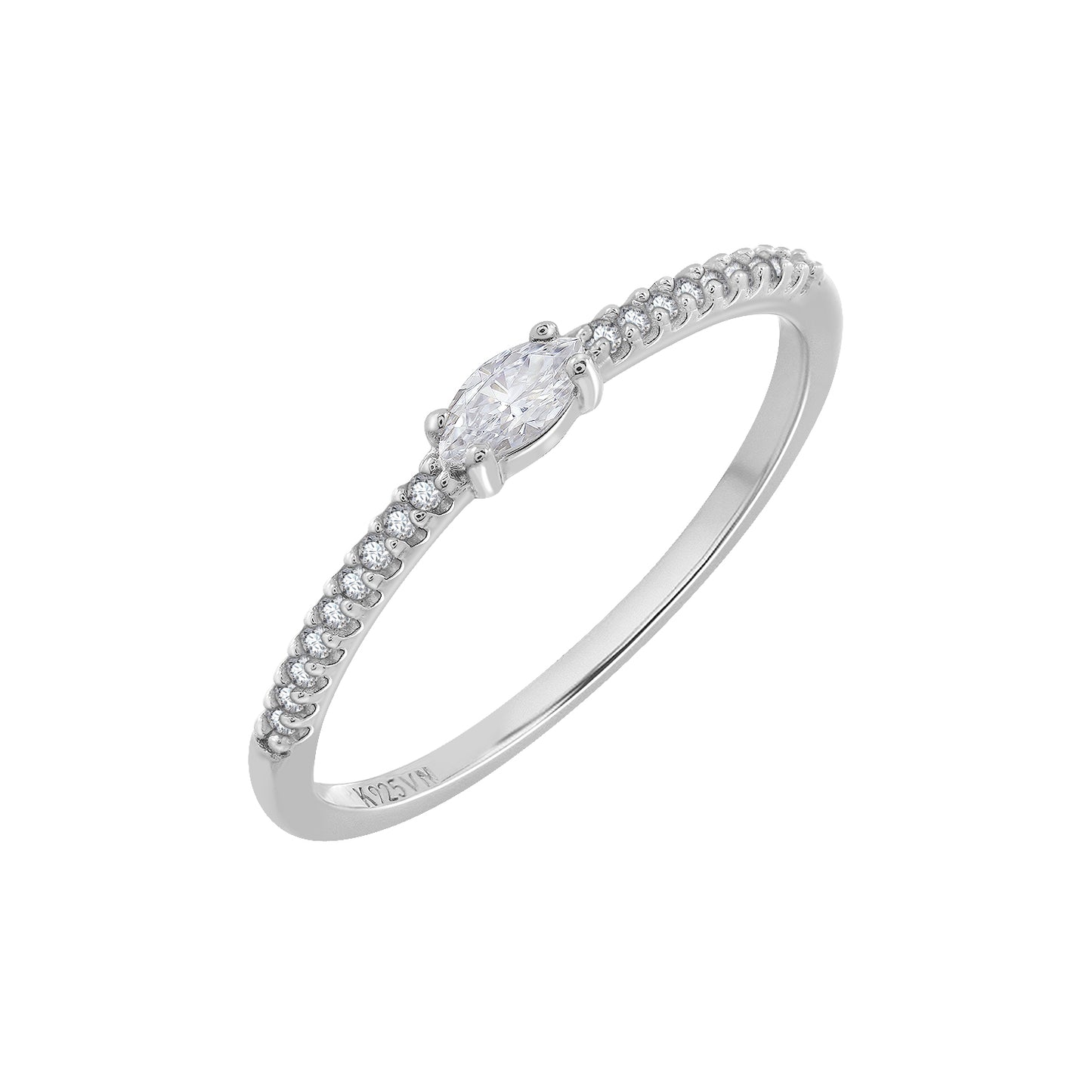 La Petite Solitaire Ring