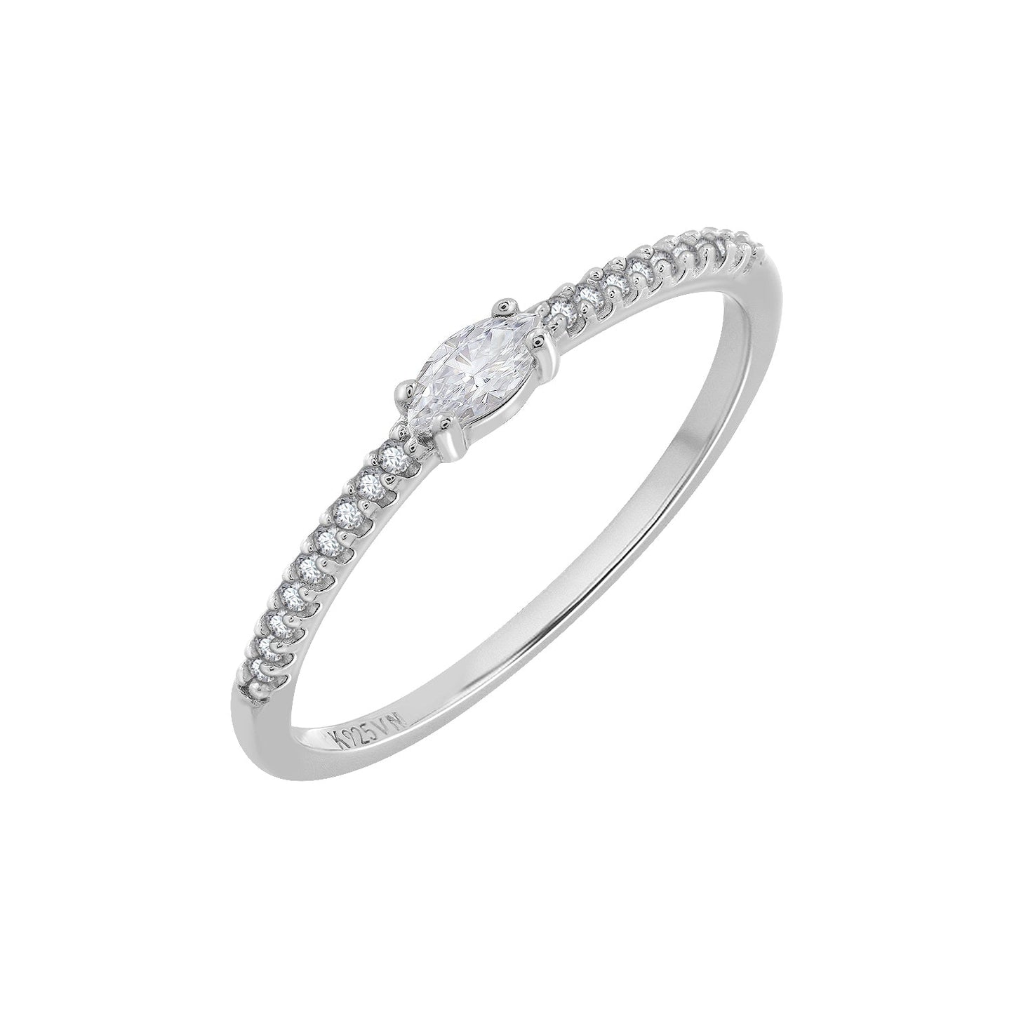 La Petite Solitaire Ring