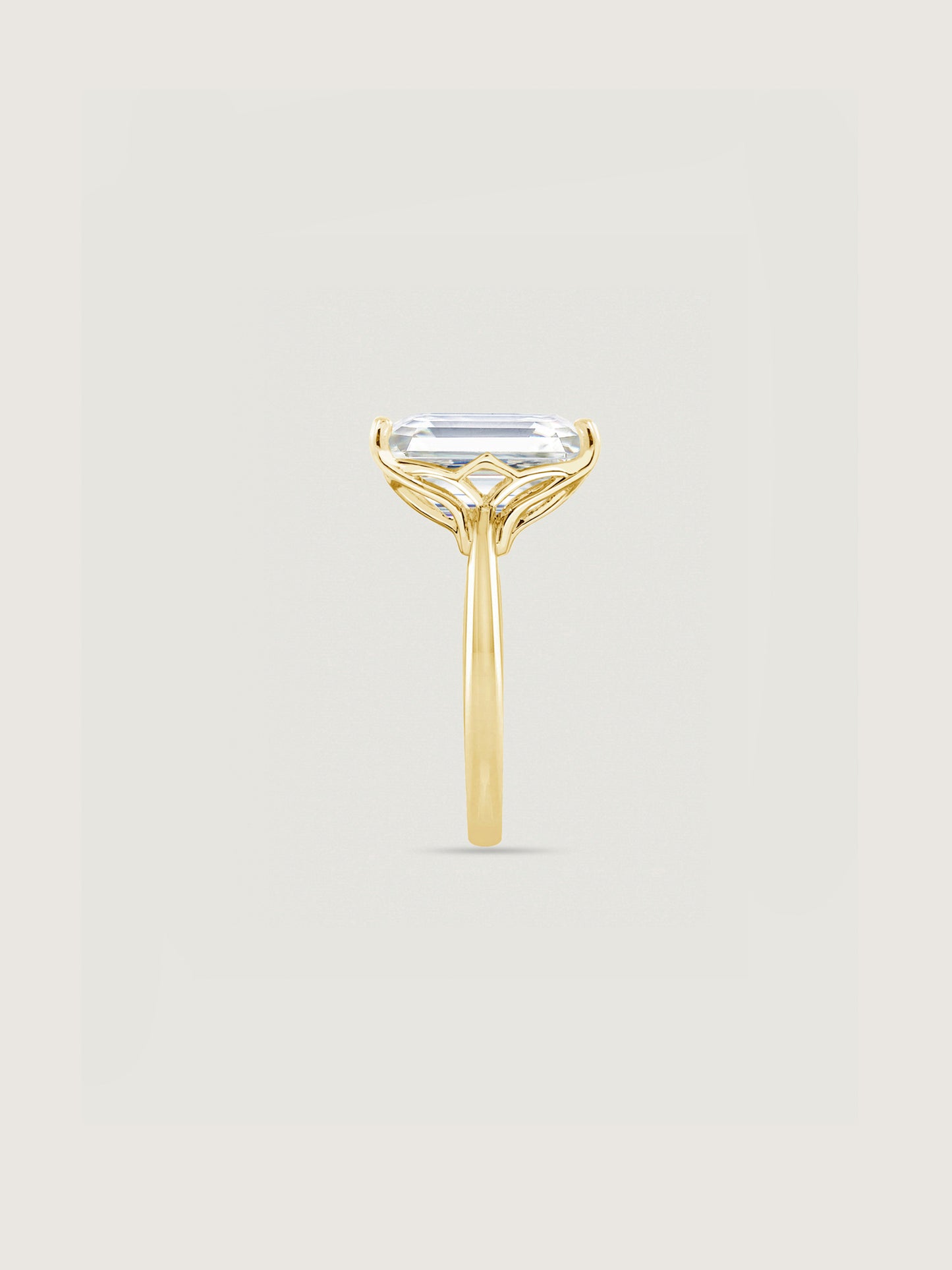 Marilyn Monroe Solitaire Ring