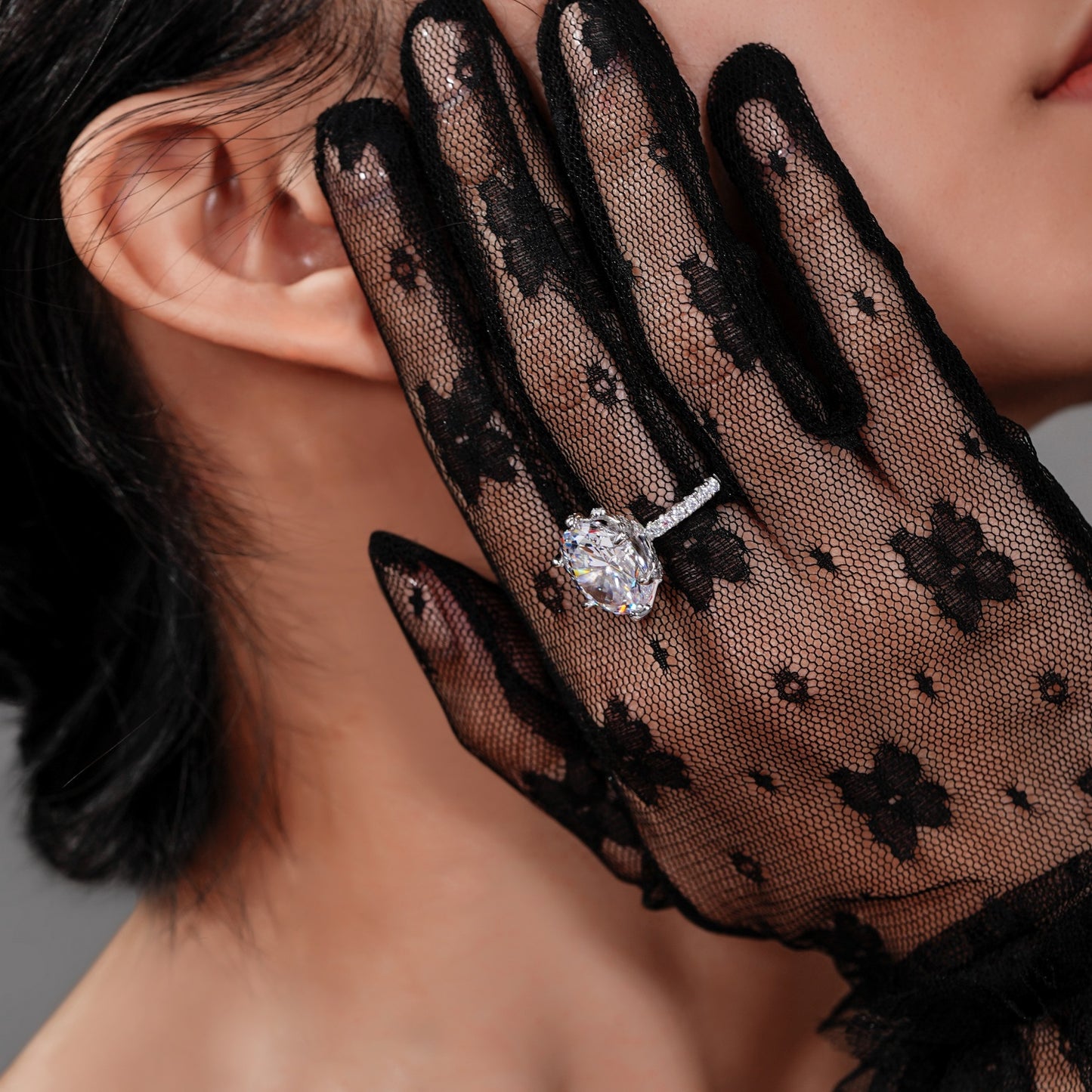 Glamour Oval Cocktail Ring