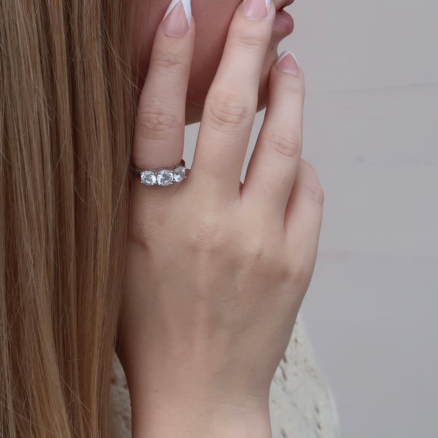 Round Cut 3-Stone Ring