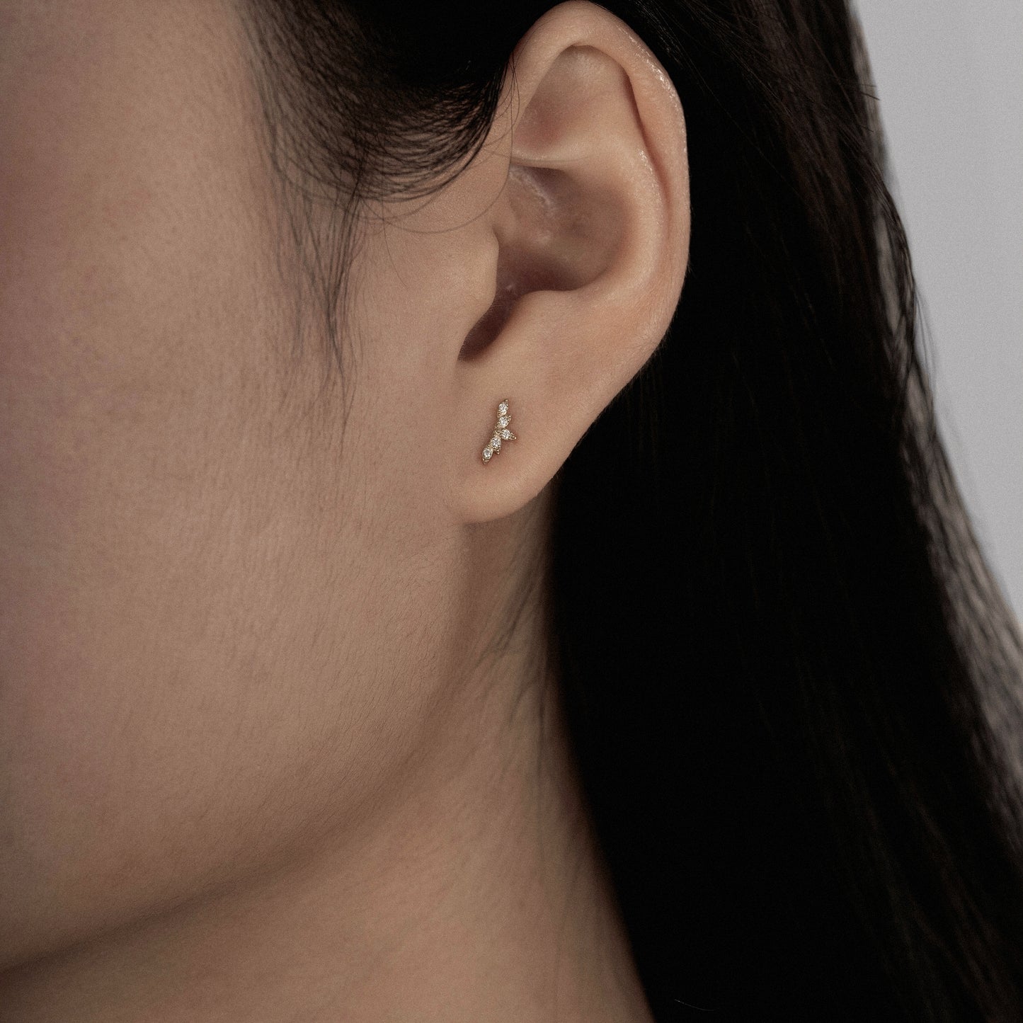 Marilyn Monroe Leaf Stud Earrings