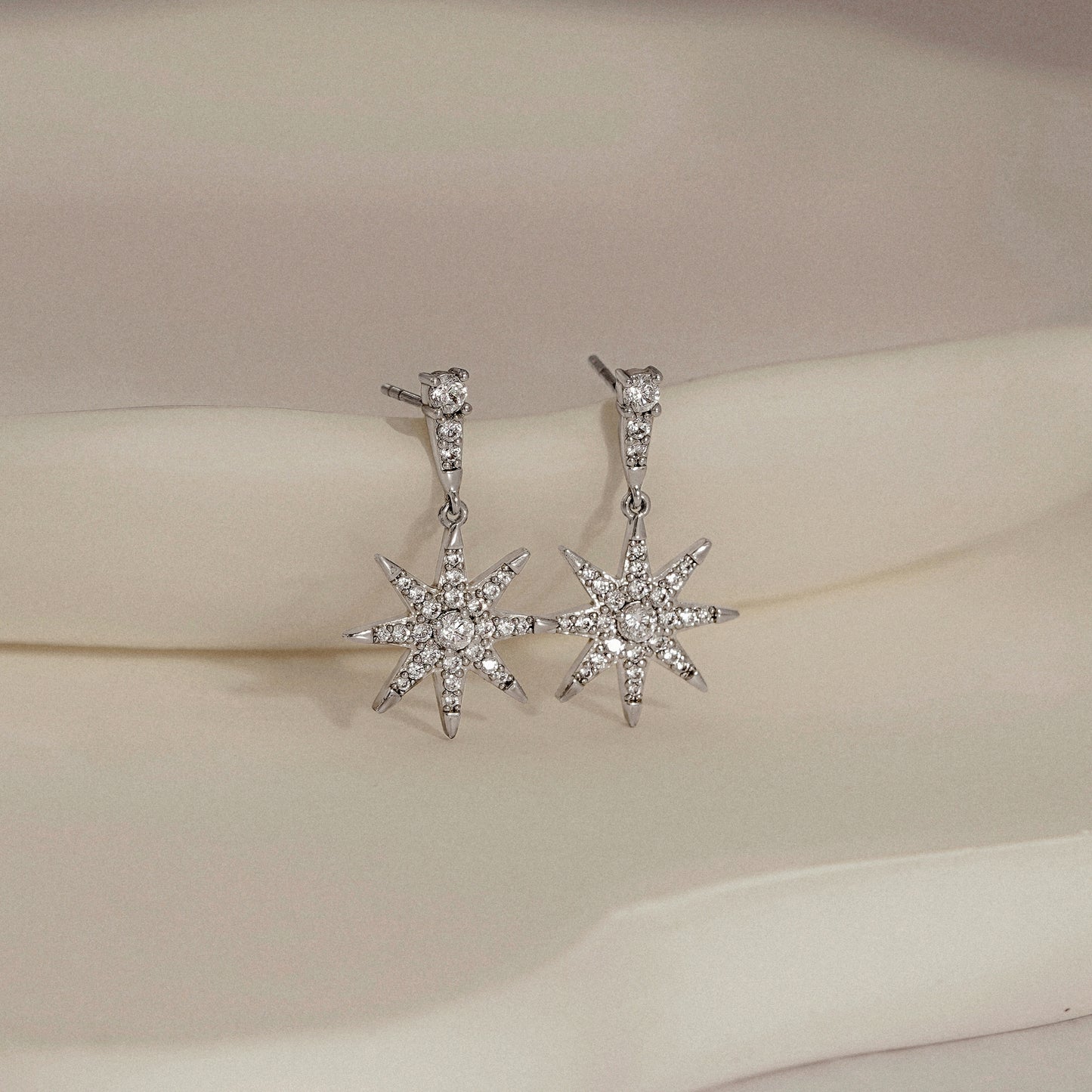 Marilyn Monroe Hollywood Star Earrings