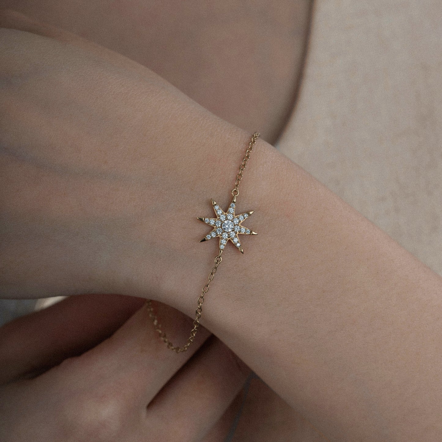 Marilyn Monroe Hollywood Star Bracelet