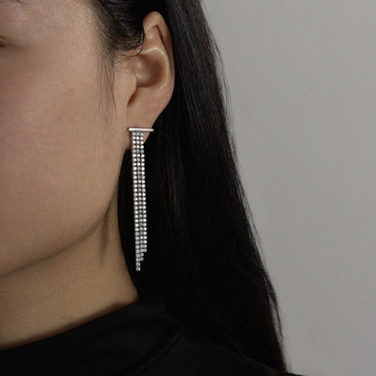 Marilyn Monroe Linear Drop Earrings