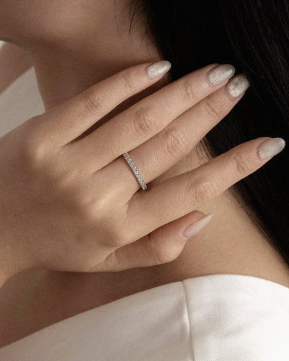 Marilyn Monroe Thin Eternity Band