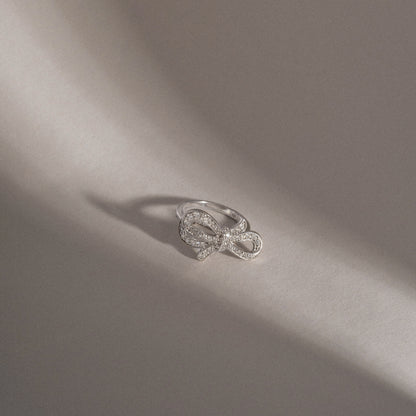 DIAMONBLISS Marilyn Monroe Bow Ring