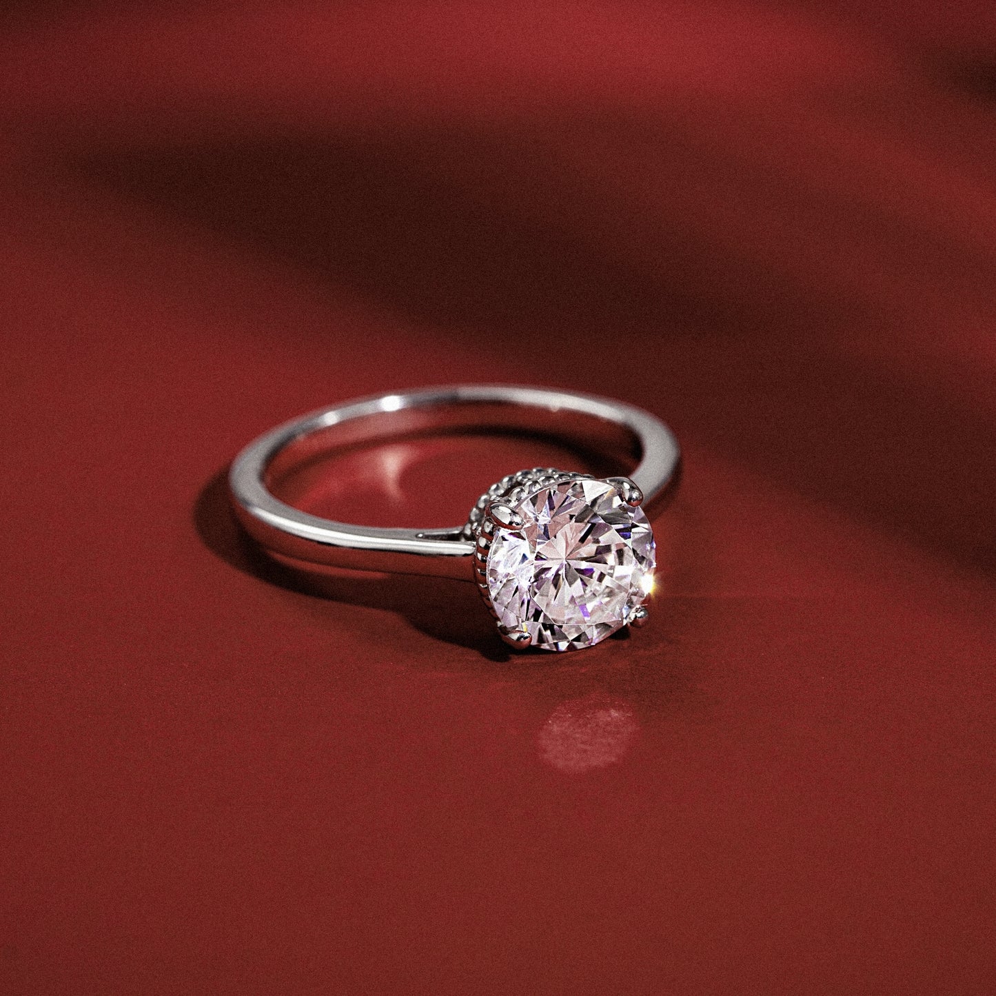 DIAMONBLISS Marilyn Monroe Red Accent Round Ring