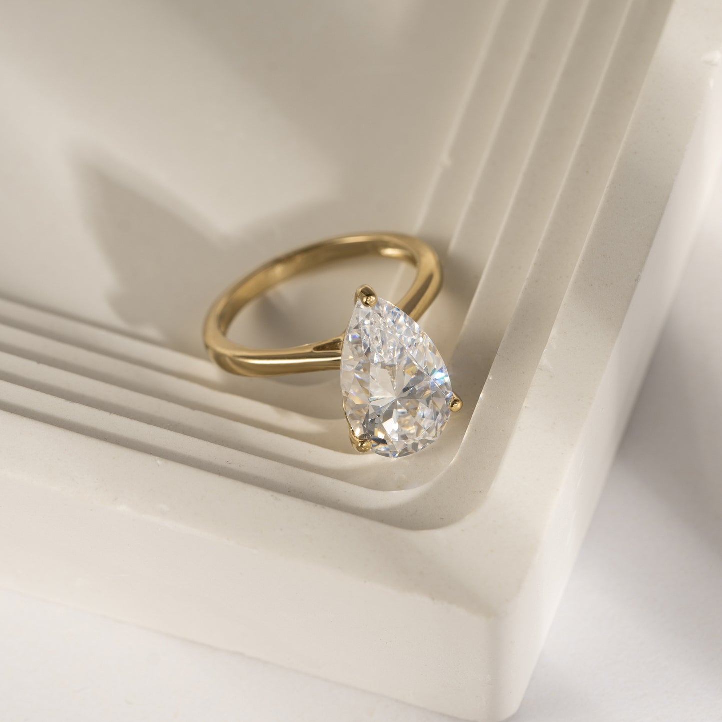 DIAMONBLISS 5-Carat Solitaire Ring For Women | 14K Gold Plated 925 Sterling Silver Celebrity Cocktail Ring | 100 Facet Cubic Zirconia