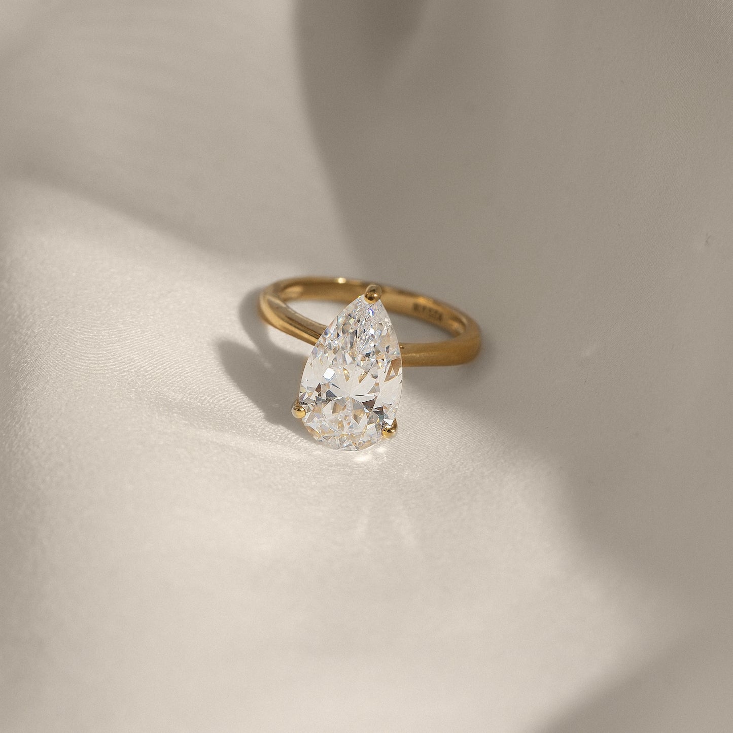 DIAMONBLISS 5-Carat Solitaire Ring For Women | 14K Gold Plated 925 Sterling Silver Celebrity Cocktail Ring | 100 Facet Cubic Zirconia