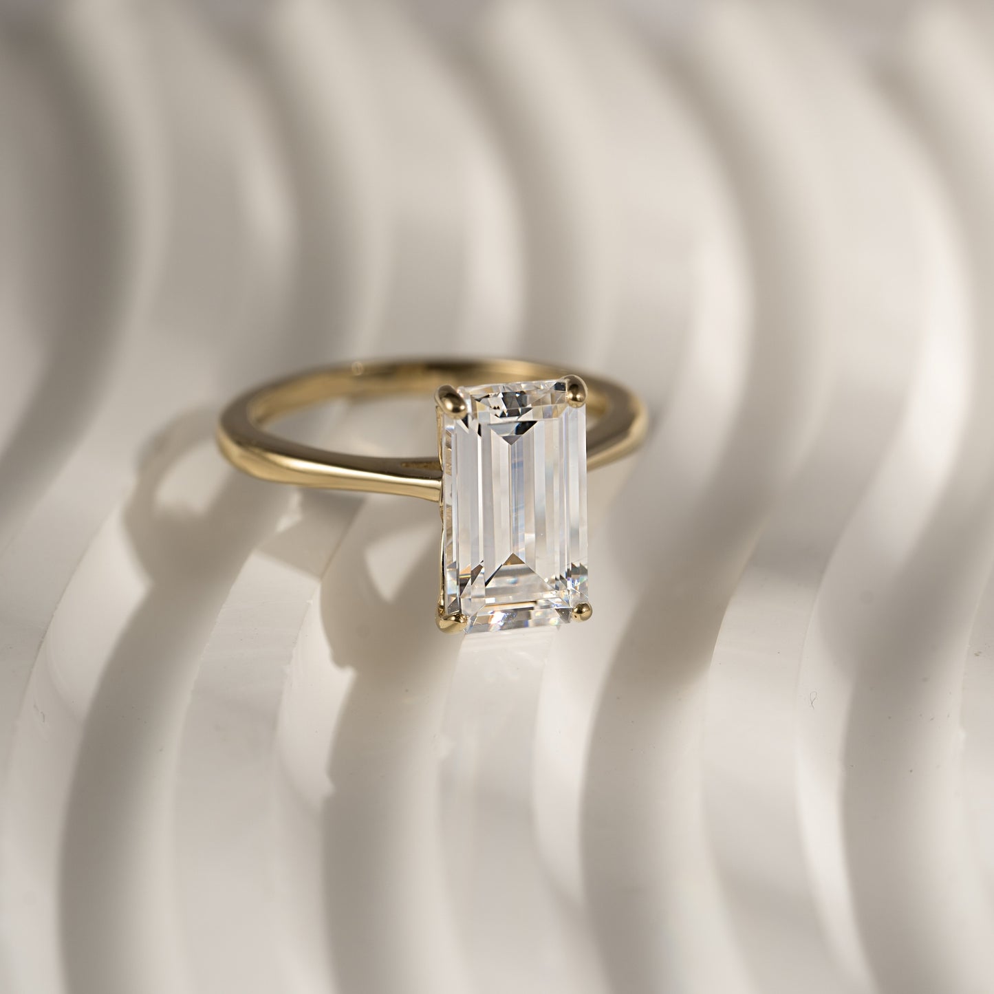 DIAMONBLISS 5-Carat Solitaire Ring For Women | 14K Gold Plated 925 Sterling Silver Celebrity Cocktail Ring | 100 Facet Cubic Zirconia