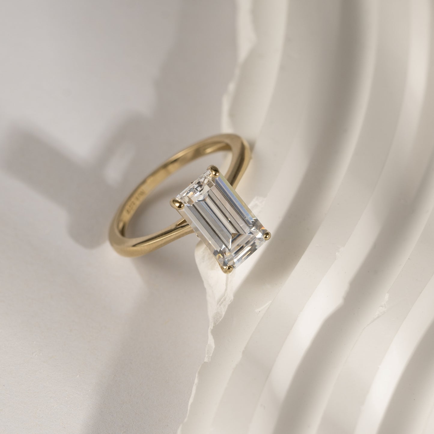 DIAMONBLISS 5-Carat Solitaire Ring For Women | 14K Gold Plated 925 Sterling Silver Celebrity Cocktail Ring | 100 Facet Cubic Zirconia