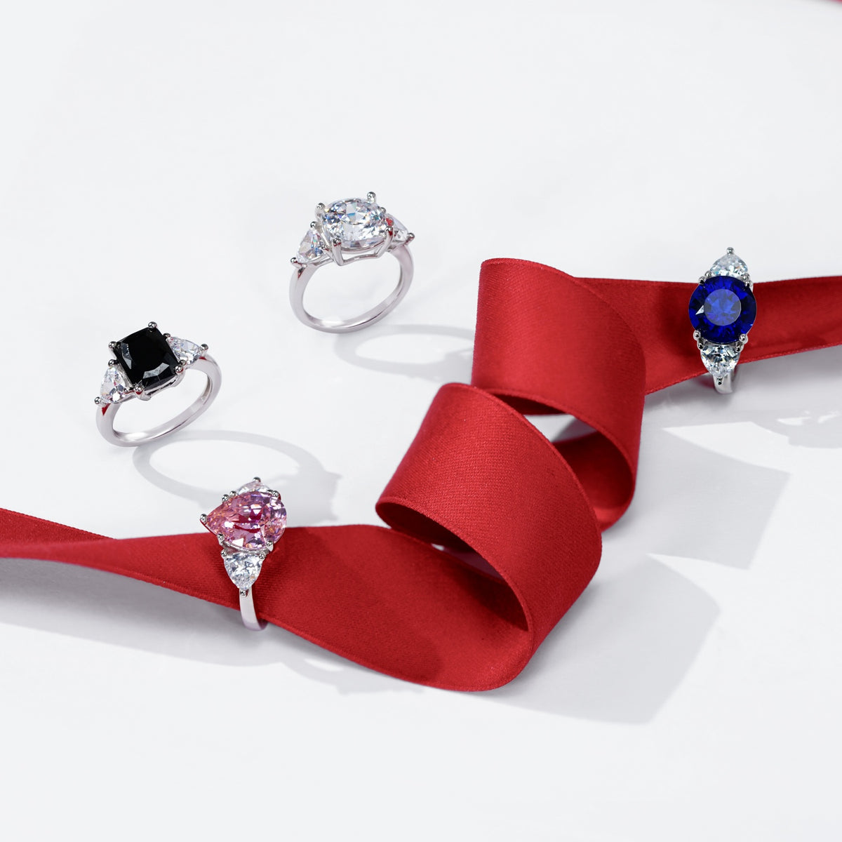 Timeless Round Cut Engagement Ring