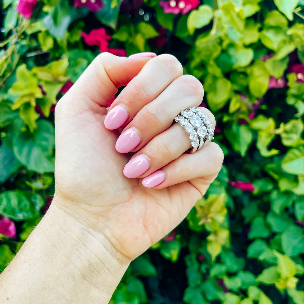 Round Cut 3-Stone Ring